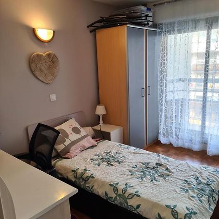 Chambre De 11 M2 Avec Balcon Paris Exterior photo