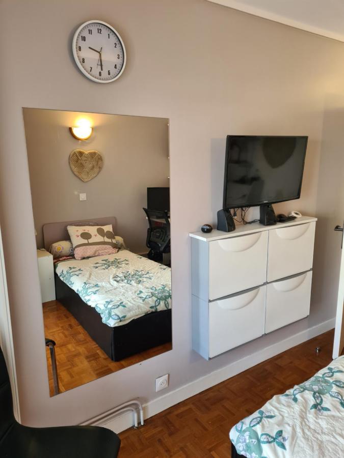 Chambre De 11 M2 Avec Balcon Paris Exterior photo