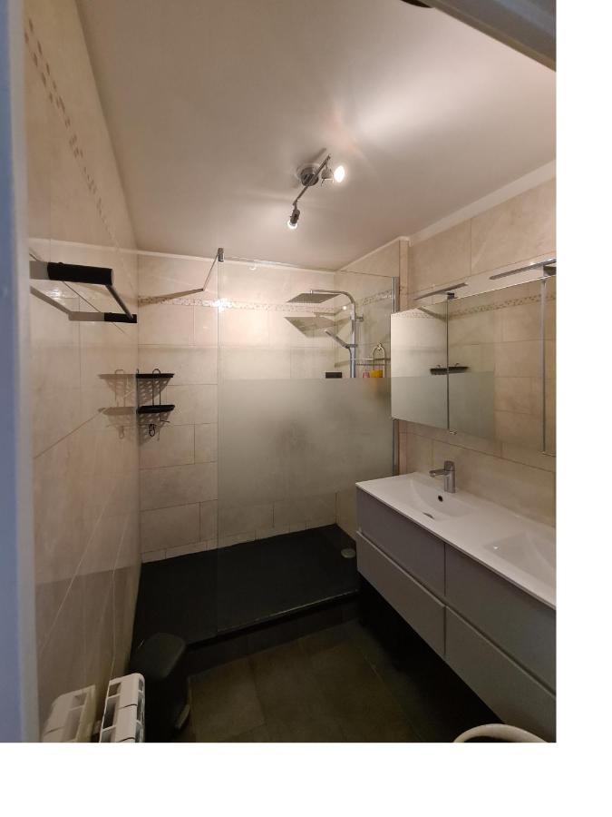 Chambre De 11 M2 Avec Balcon Paris Exterior photo